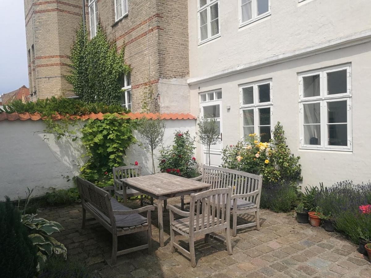 Bed and Breakfast Kjobing Manor Ærøskøbing Exteriér fotografie